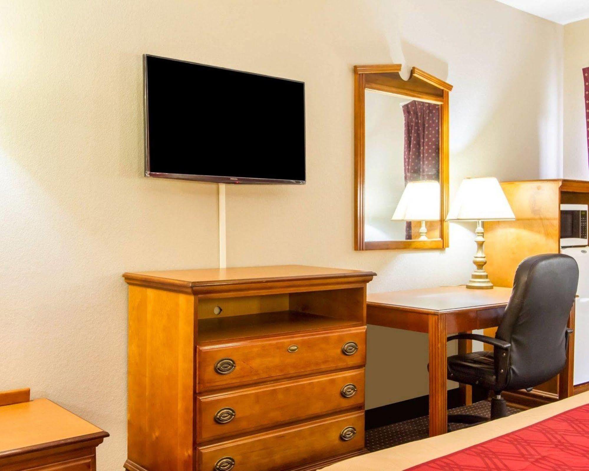 Americas Best Value Inn Opelika Eksteriør bilde