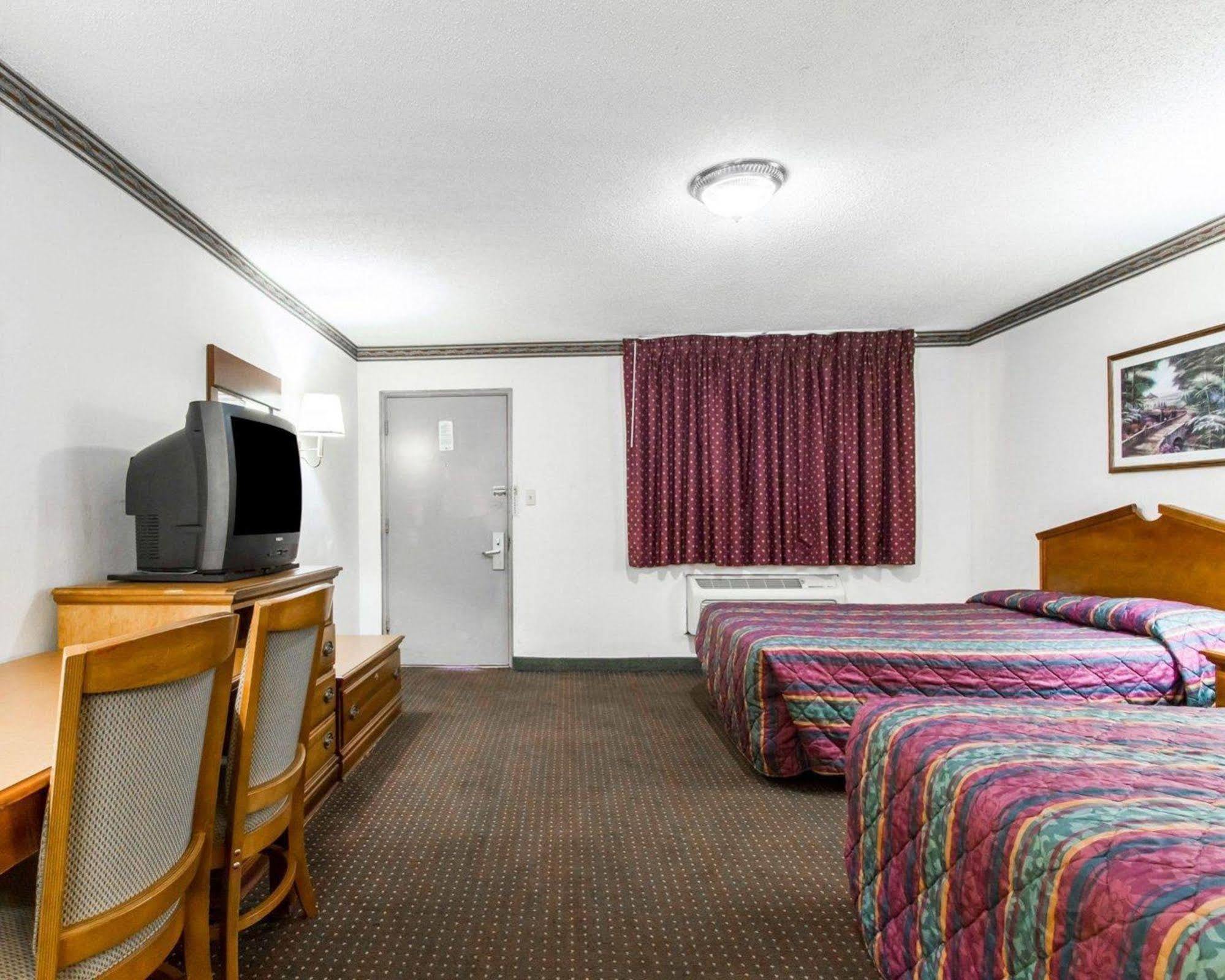 Americas Best Value Inn Opelika Eksteriør bilde